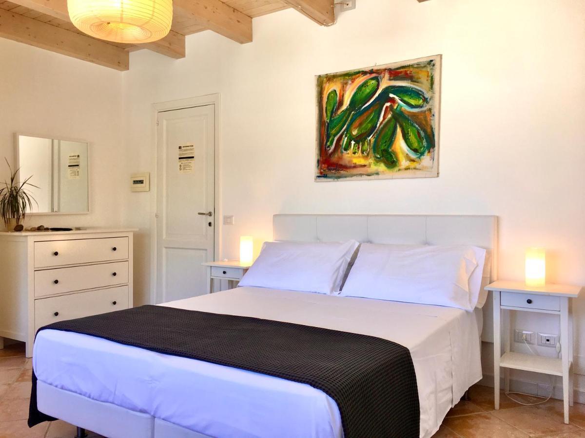 Double or Twin Room,997859799:JPEG
